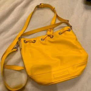Yellow Vera Bradley Bucketbag
